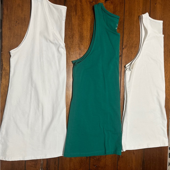 torrid Tops - Torrid Bundle Tank Tops Bundle (3) size 2X